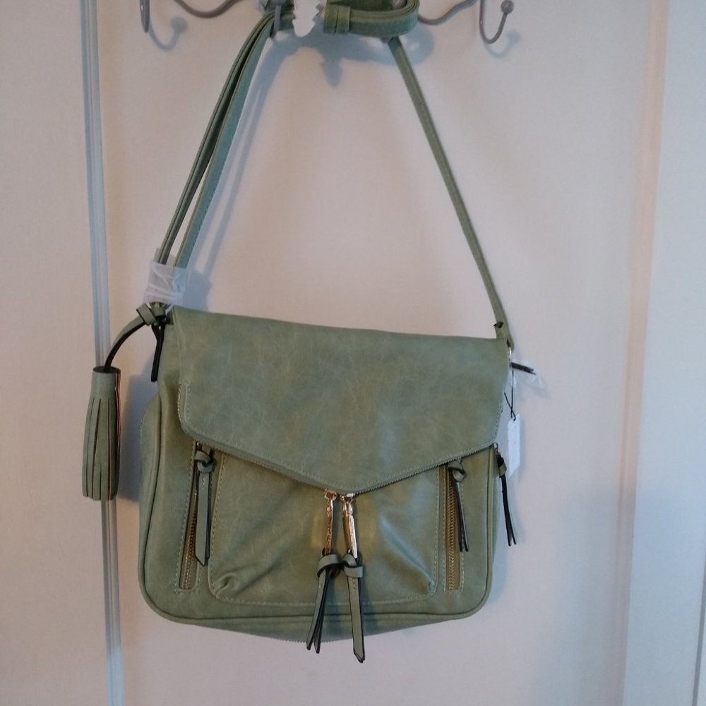 VR NYC Zip Closure Crossbody Bag - Green